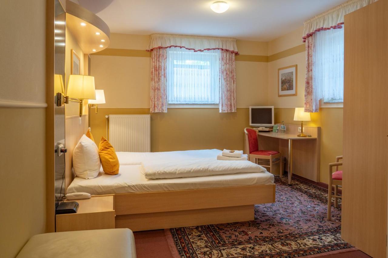 Parkhotel Neustadt Garni Exteriér fotografie